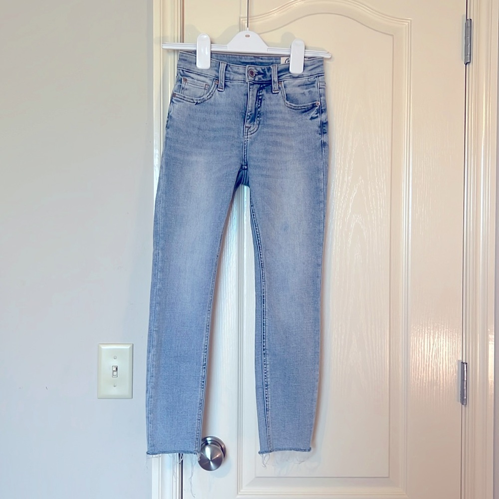 EUC Cosmic Blue Love distressed crop jeans - made by Pistola!